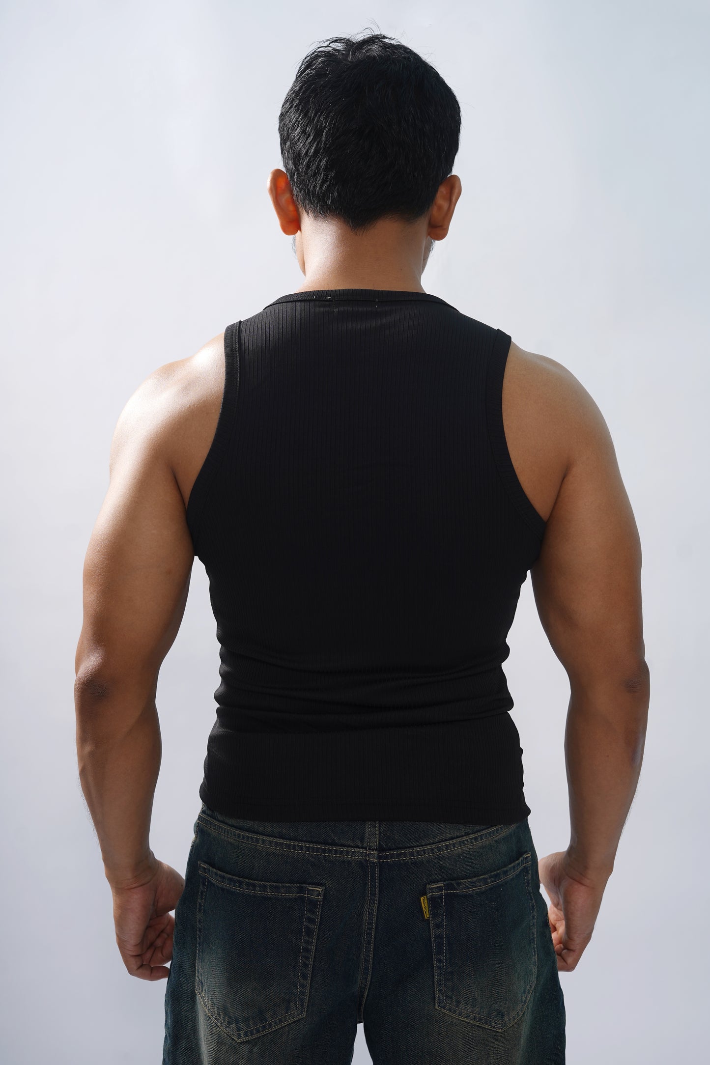 The Luxe Buckle Vest-Black